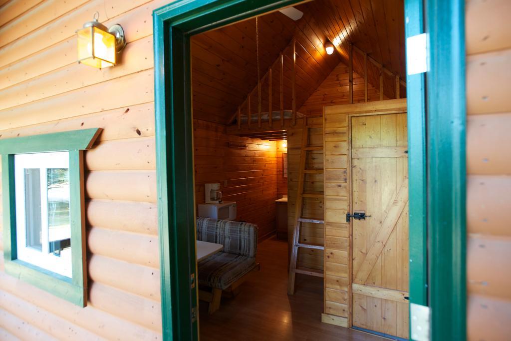 Arrowhead Camping Resort Loft Cabin 22 Douglas Center Exterior foto