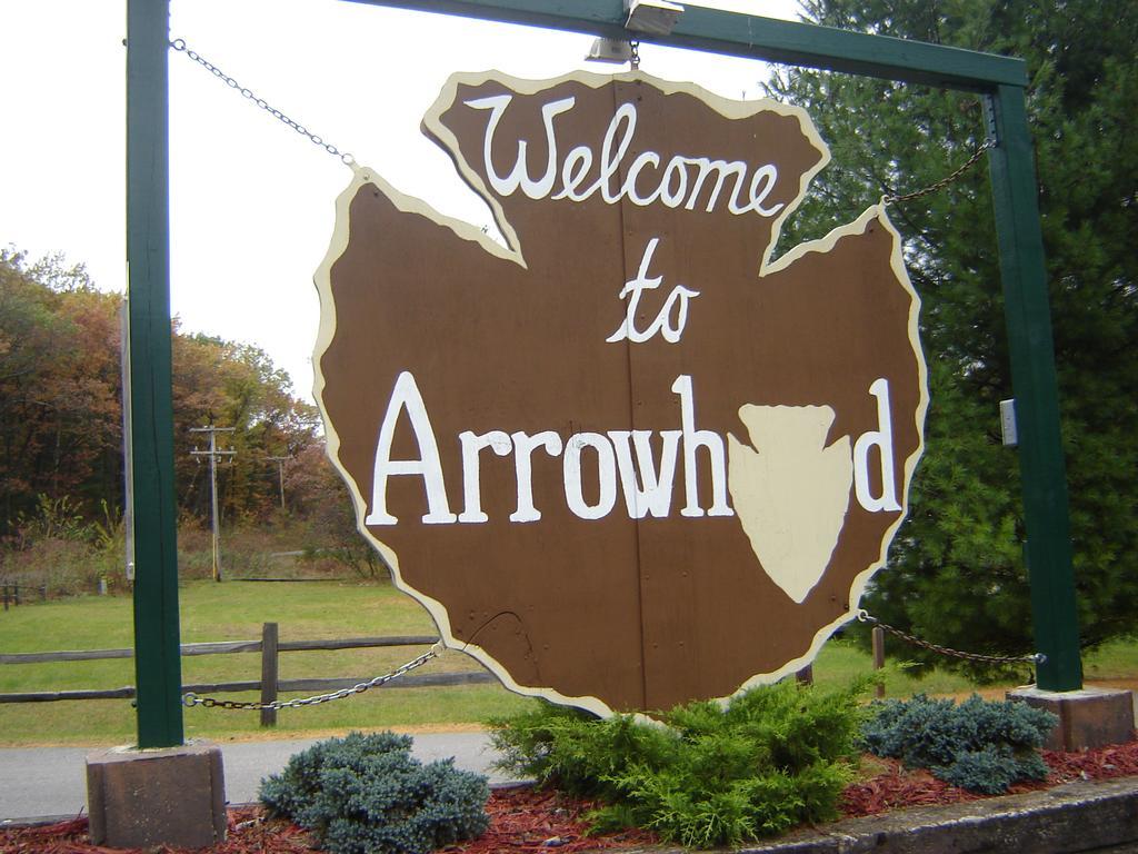 Arrowhead Camping Resort Loft Cabin 22 Douglas Center Exterior foto